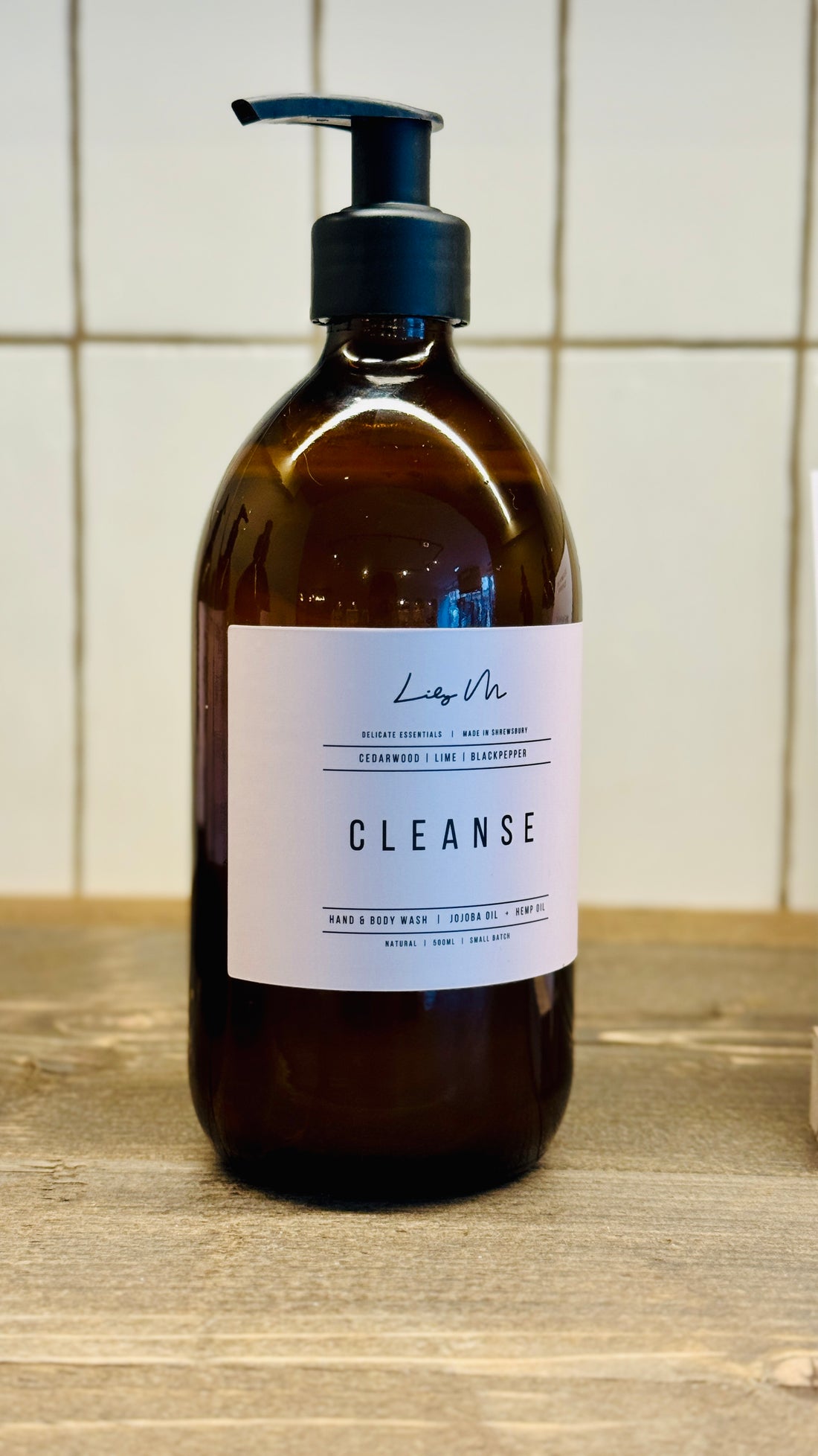 Cedarwood lime & Black pepper Hand & Body wash 500ml amber glass bottle with a black pump