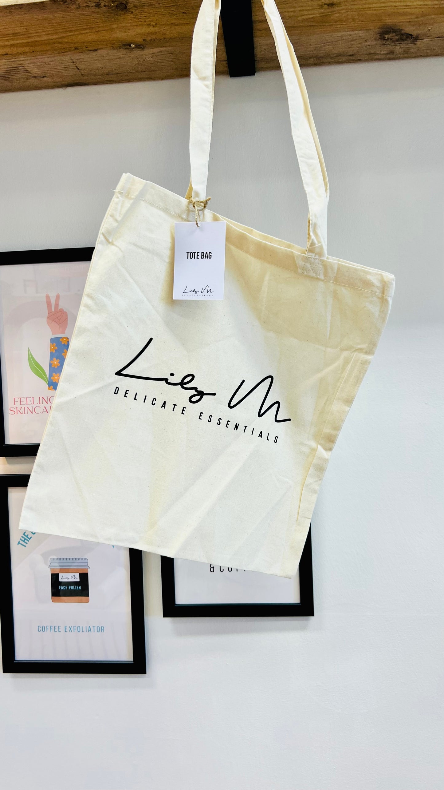 Lily M Tote